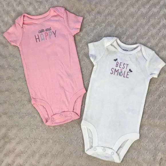 Carter’s Baby Girl Bodysuits & Pants Bundle Size 3-6 Months - Picture 2 of 6